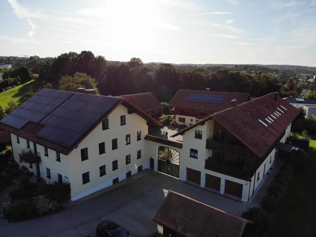 Schoenauerhof- Urlaub Im Gruenen Aber Doch In Der Stadt Passau Exterior photo